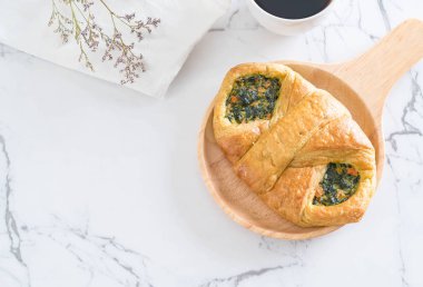 Ispanaklı Ekmek pasta