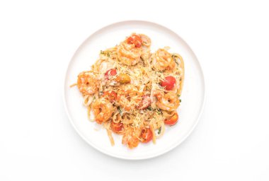 Karides ve domatesli spagetti. 