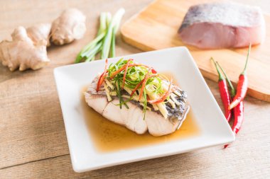 soya sosu Snapper balık buğulama