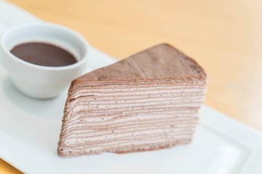 çikolatalı krep pasta