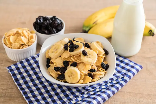 muz, Kuru üzüm ve süt ile tahıl 