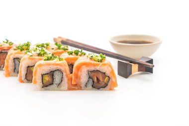 ızgara somon suşi roll - Japon gıda tarzı