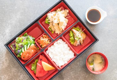 tempura karides bento koymak 