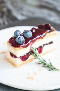 yaban mersini peynirli kek