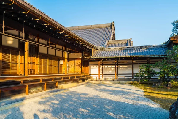 Kinkakuji Tapınağı (altın köşk güzel mimari)