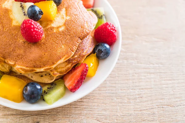 mix meyve ile gözleme