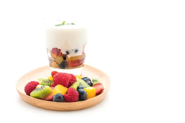 Yogurt with mixed fruit (strawberry, blueberries, raspberry, kiw — Stock Photo, Image