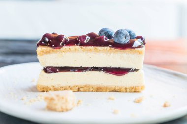 yaban mersini peynirli kek