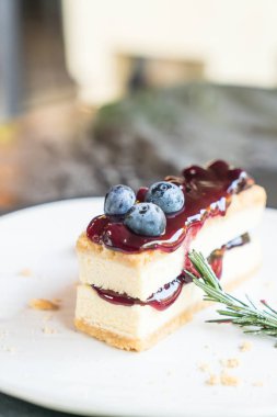 yaban mersini peynirli kek