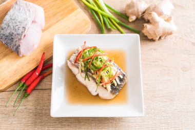 soya sosu Snapper balık buğulama