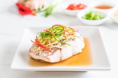 soya sosu Snapper balık buğulama