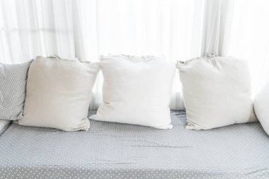 kanepe iç dekorasyon güzel yastık 