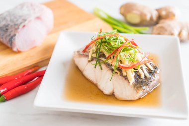 soya sosu Snapper balık buğulama