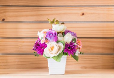 Vazoda Çiçekler buket