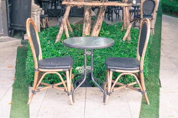 Empty table and chair in cafe — Stock Photo, Image