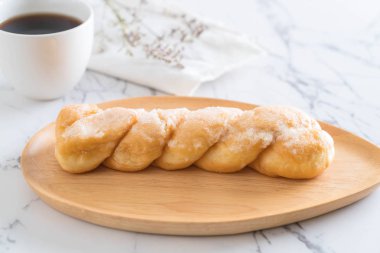 taze tereyağı rulo ekmek