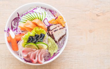 Karışık sashimi seti