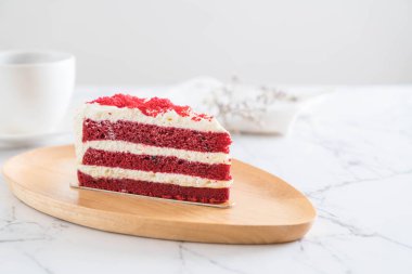 Kırmızı kadife kek.