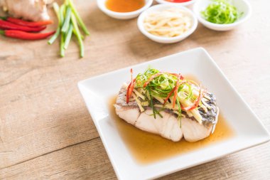 soya sosu Snapper balık buğulama