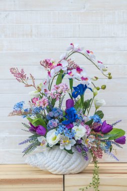 buket çiçek vazosu