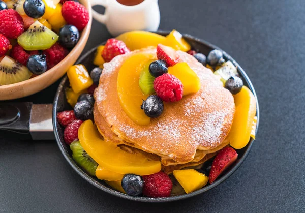 mix meyve ile gözleme