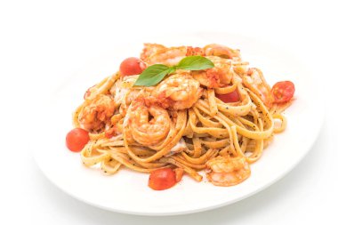 Karides ve domatesli spagetti. 