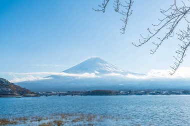 Dağ Fuji San Kawaguchiko Gölü.
