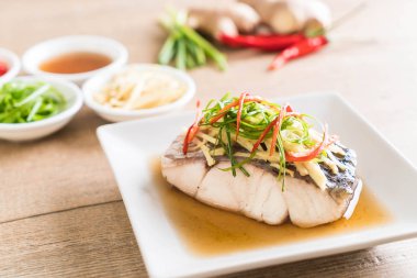 soya sosu Snapper balık buğulama