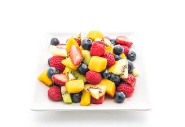karışık taze meyve (çilek, ahududu, yaban mersini, kivi, mang