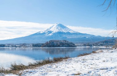 Dağ Fuji San Kawaguchiko Gölü.