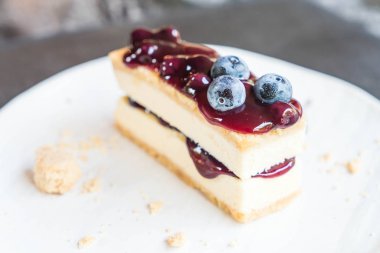 yaban mersini peynirli kek