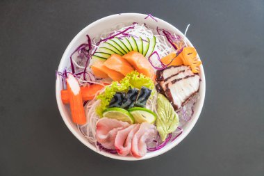 Karışık sashimi seti