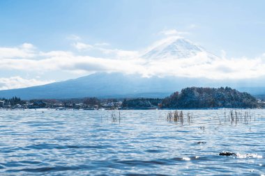 Dağ Fuji San Kawaguchiko Gölü.