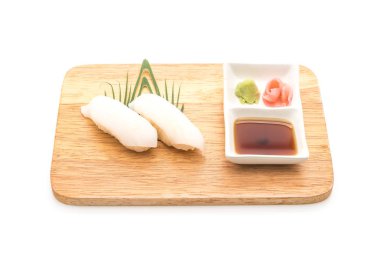 kalamar suşi nigiri - Japon gıda tarzı 