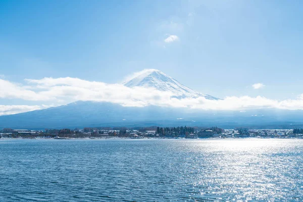 Mountain Fuji San at  Kawaguchiko Lake. — Stock Photo, Image