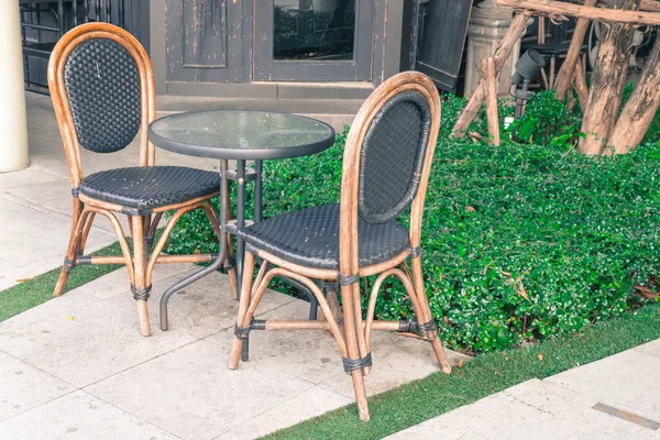 Порожній стіл і стілець в кафе — стокове фото