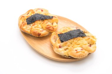 Deniz yosunu ve yengeç ile ekmek sopa