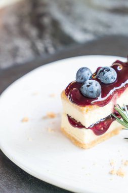 yaban mersini peynirli kek