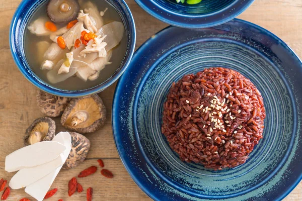 tavuk ve ot çorbası, Çince lahana berry pirinç