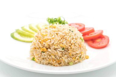 Kızarmış pirinç ve karides.