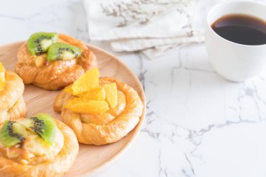 portakal ve kivi pasta