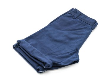 beyaz üzerine kısa pantolon