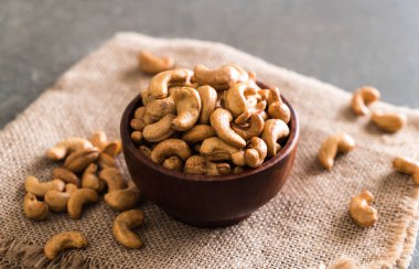 kavrulmuş kaju fıstığı