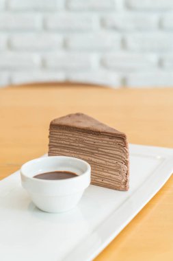 çikolatalı krep pasta