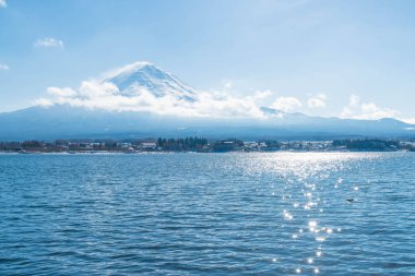 Dağ Fuji San Kawaguchiko Gölü.