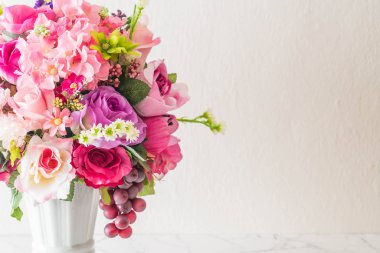 Güzel bir buket çiçek