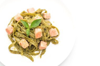 ıspanak fettuccine somon ile