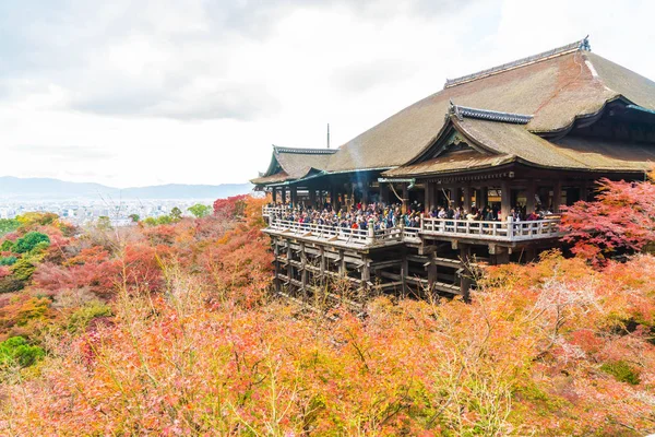 Tempel Kiyomizu of Kiyomizu-dera in autum seizoen in Kyoto. — Stockfoto