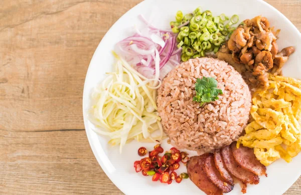 Pirinç ve karides ezmesi.