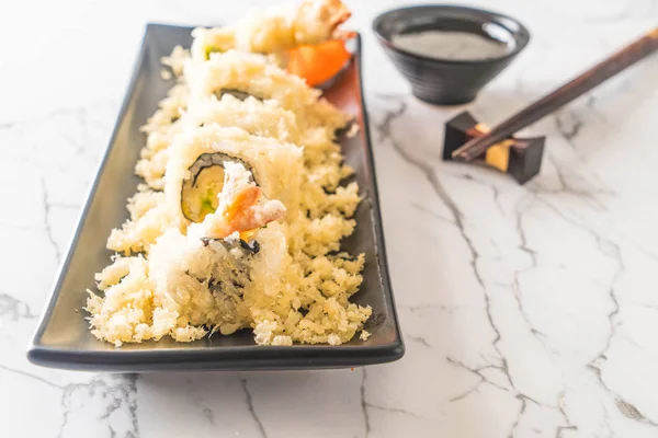 Tempura crevettes sushi rouleau — Photo